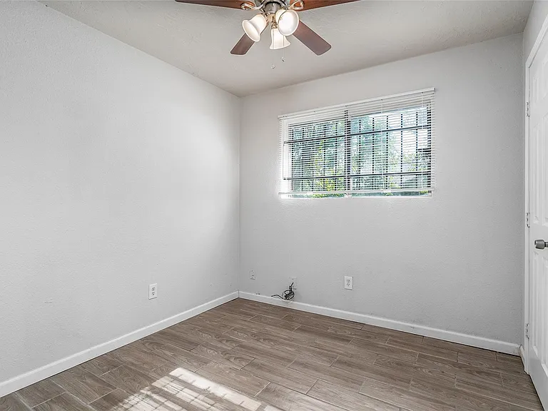 5411 Ingomar Way — Photo 10