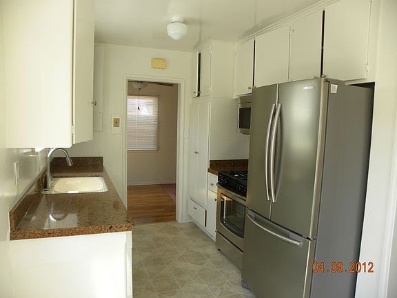 3rd image of 7520 Alverstone Ave