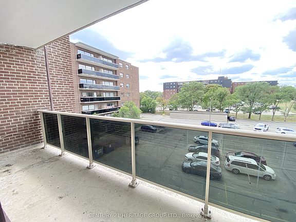 5th image of 10 Garfella Dr #401