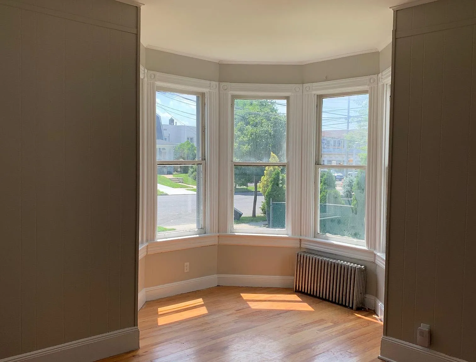 2 bed, 1000 sqft, $2,750 — Photo 1