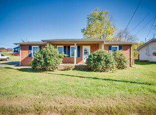 105 Old Charity Hill Rd, Elizabethton, TN 37643