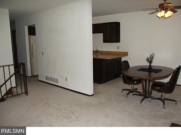 5th image of 627 Portland Mews