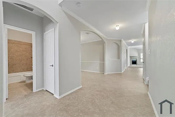 521 Cheyenne Dr — Photo 3