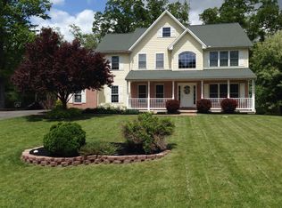 416 Bradley Ln, Shippensburg, PA 17257