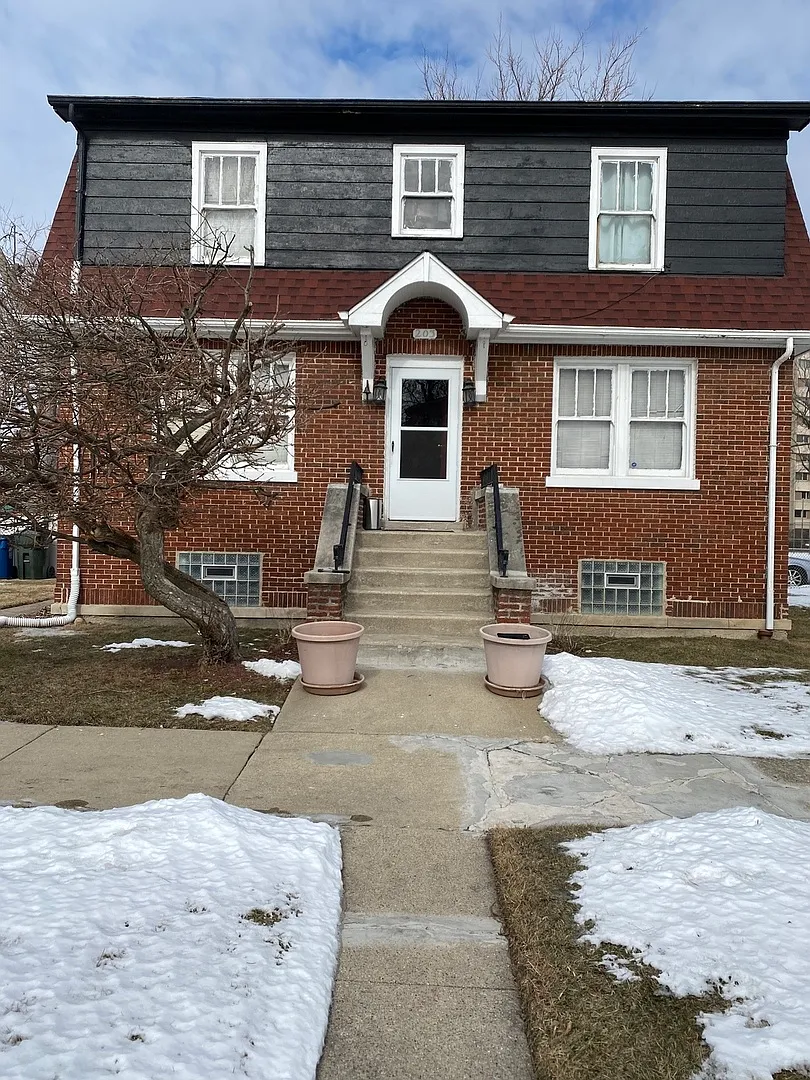 203 Walnut St photo 1