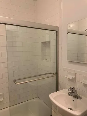 Rented by Compass | media 24