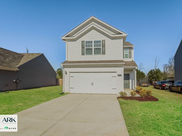 112 Clover Ln