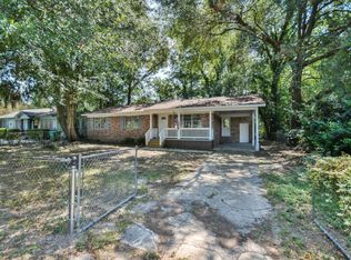 2804 Riverbank Dr, Beaufort, SC 29902