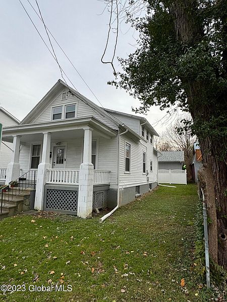 3rd image of 60 Green Avenue