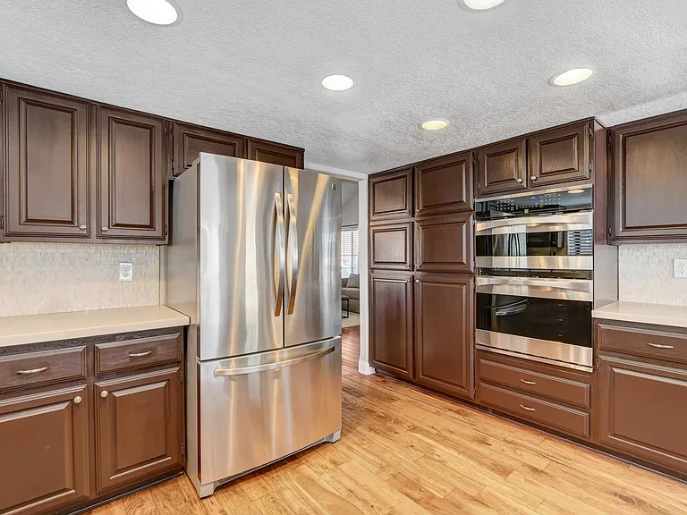9205 Sandy Shores Dr — Photo 35