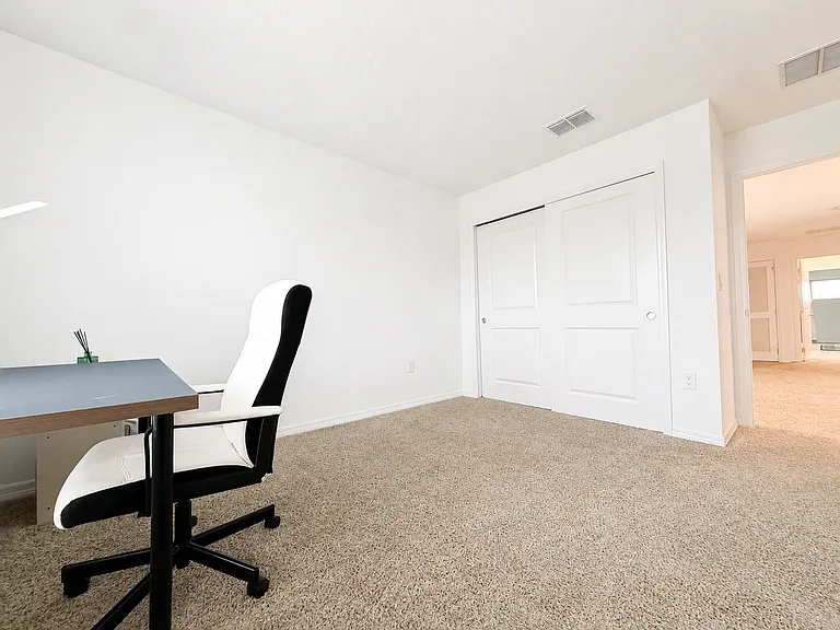 7045 SW 65th St — Photo 32