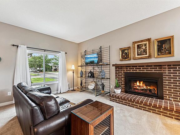4th image of 11631 Heather Dale Dr
