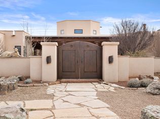 11 Camino De Los Montoyas #B, Santa Fe, NM 87506