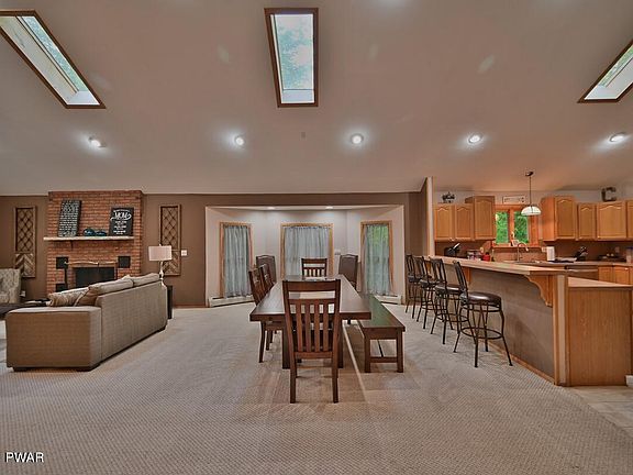 4th image of 48 Cedarwood Ter