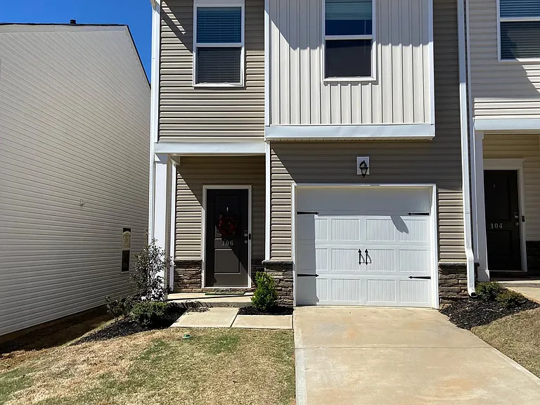 106 Crestwind Dr — Photo 1
