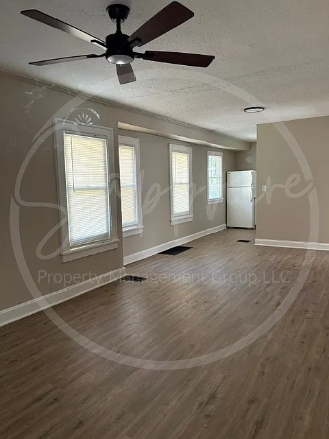 5411 Highland Avenue - 1 — Photo 4
