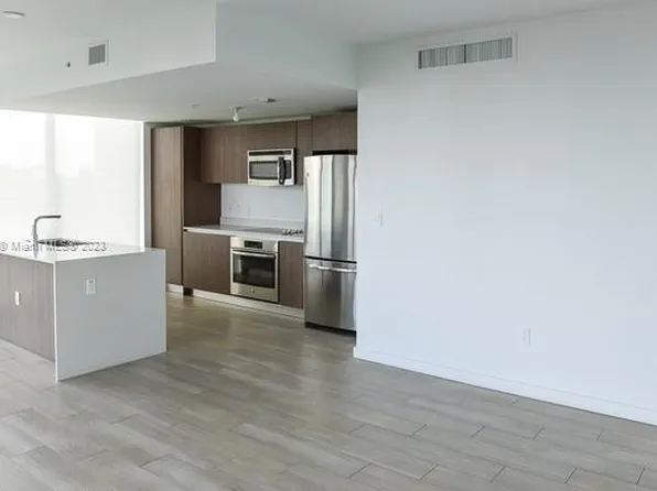 1600 SW 1st Ave APT 701, Miami, FL 33129