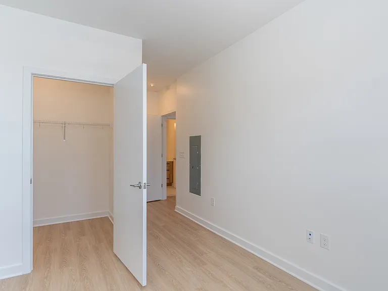 Wrighthaven Square Apartments — Photo 57