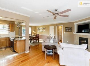 9822 Kessler St, Overland Park, KS 66212