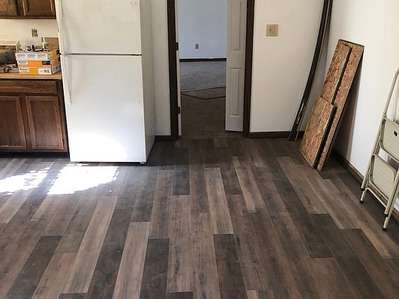 2nd image of 721 Bream St