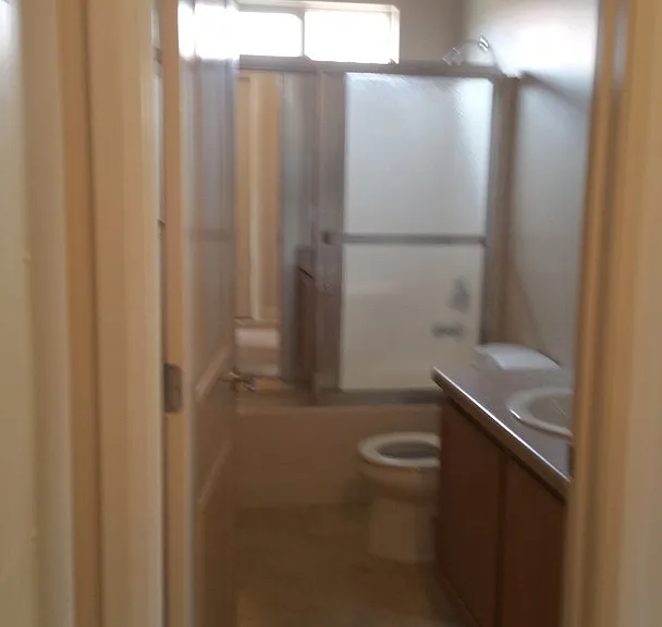 700 N Main E 6/h 4/h 5/h #8 — Photo 13