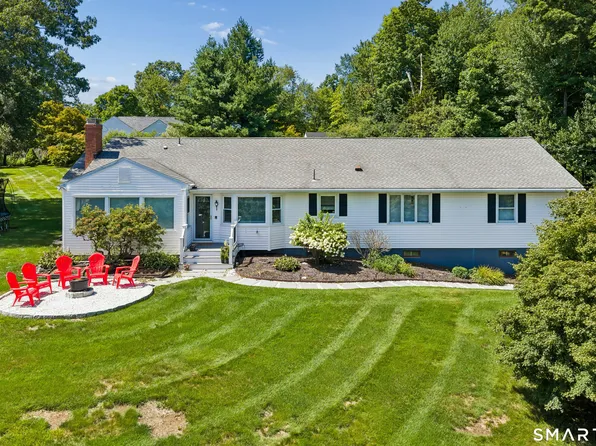 132 Luther Drive, Southbury, CT 06488