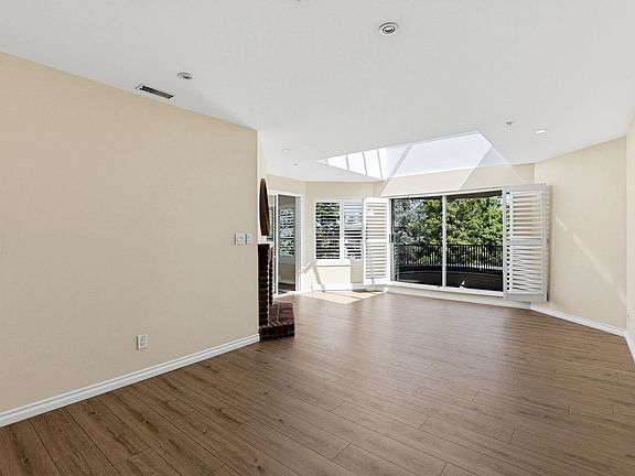 4th image of 525 Wheelhouse Sq #406