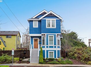 21 SW Meade St UNIT B, Portland, OR 97201