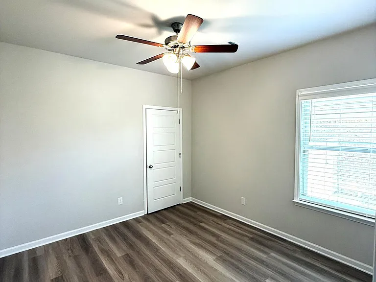 527 Vista Pointe Dr — Photo 21