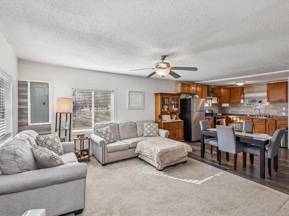 9508 N Shore Trl N, Forest Lake, MN 55025