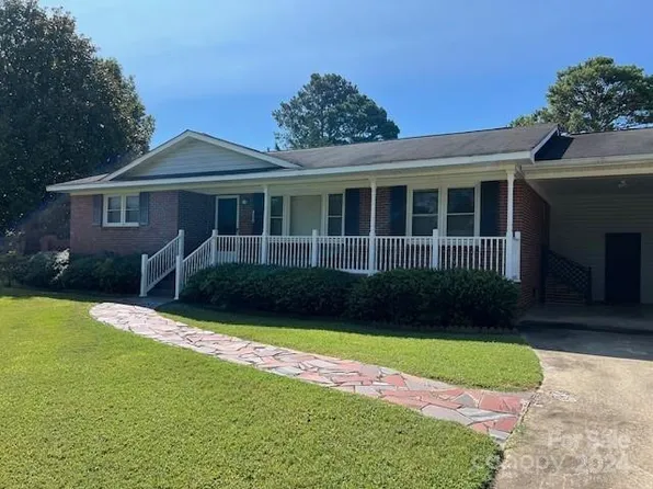 1221 Dogwood Ln, Chester, SC 29706