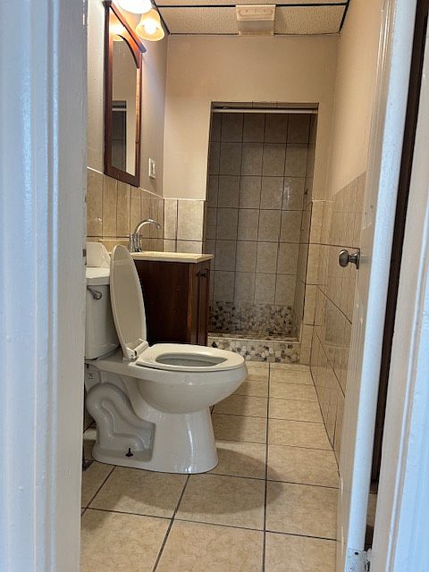 Bathroom - Off the Kitchen