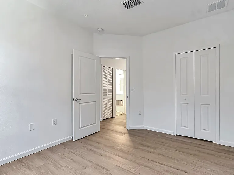 1205 Southstation Pl #204 — Photo 17