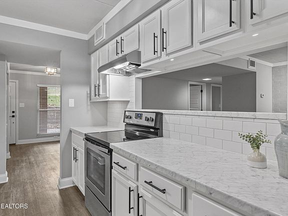 3rd image of 400 Berlin Dr #139