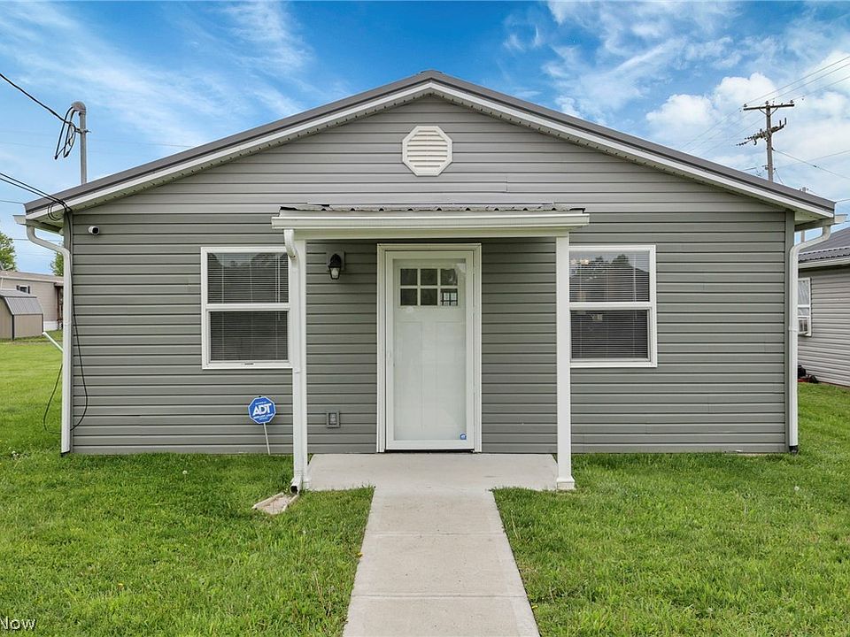 1st image of 10116 Catalpa St