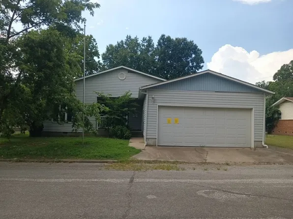 611 N St N #W, Miami, OK 74354