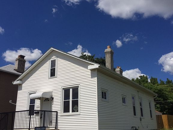 3rd image of 640 Stewart Ave