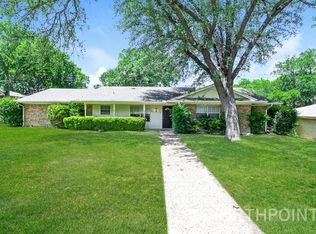 1105 Cedar Ridge Dr, Desoto, TX 75115