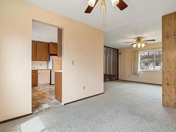 5th image of 2944 Sean Pkwy