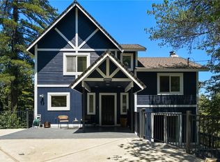26210 Circle Dr, Lake Arrowhead, CA 92352