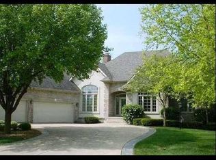 9120 Bluestone Cir, Indianapolis, IN