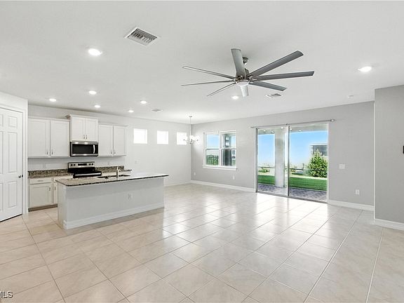 3rd image of 3226 Baravaldo Cir
