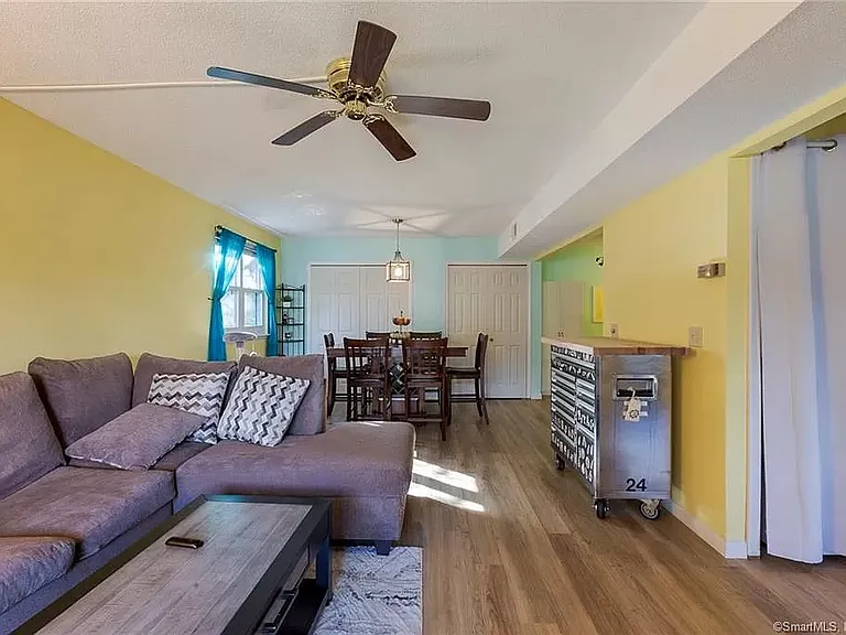 601 Twin Circle Dr #601 — Photo 11