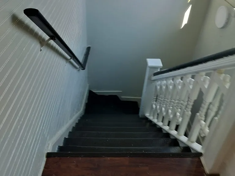 715 W Jefferson St — Photo 6