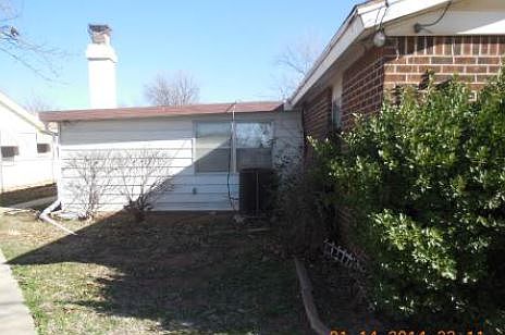 3rd image of 1025 Van Horn St