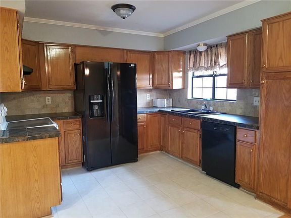 2nd image of 10439 Las Brisas Dr