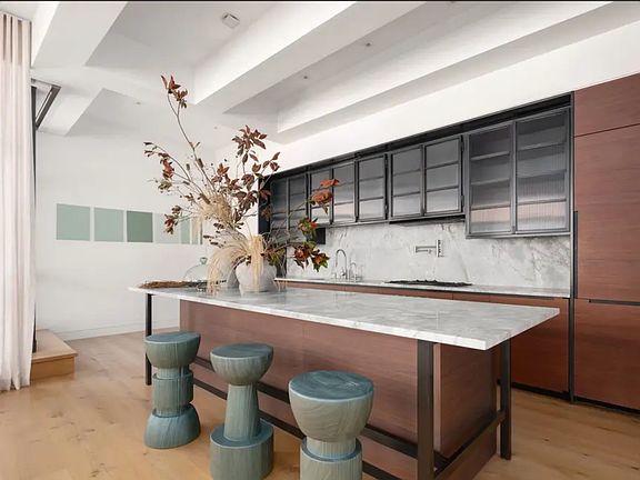 2nd image of 545 2nd Ave #6