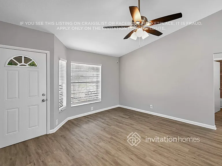 1296 Woodcrest Rd S — Photo 4