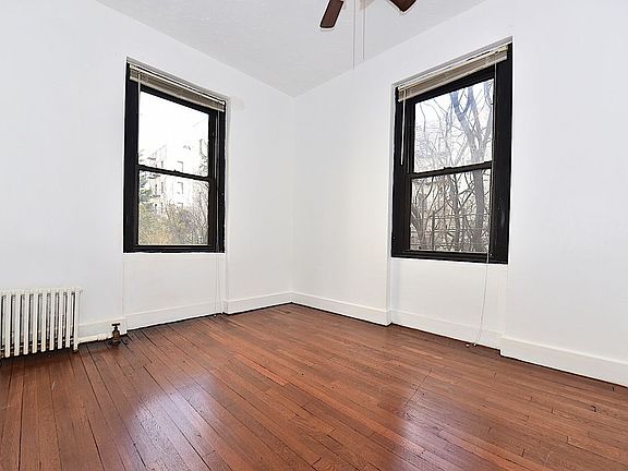 4th image of 21-15 33rd St #2H