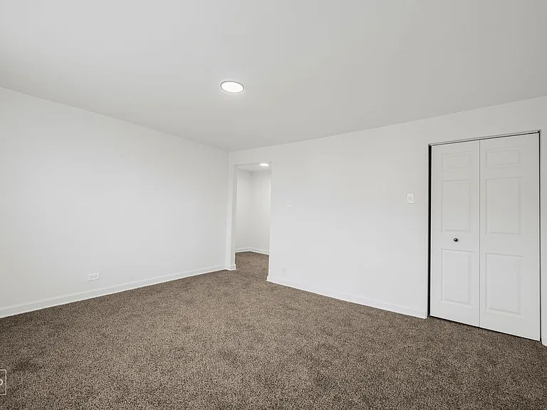 7655 S May — Photo 5